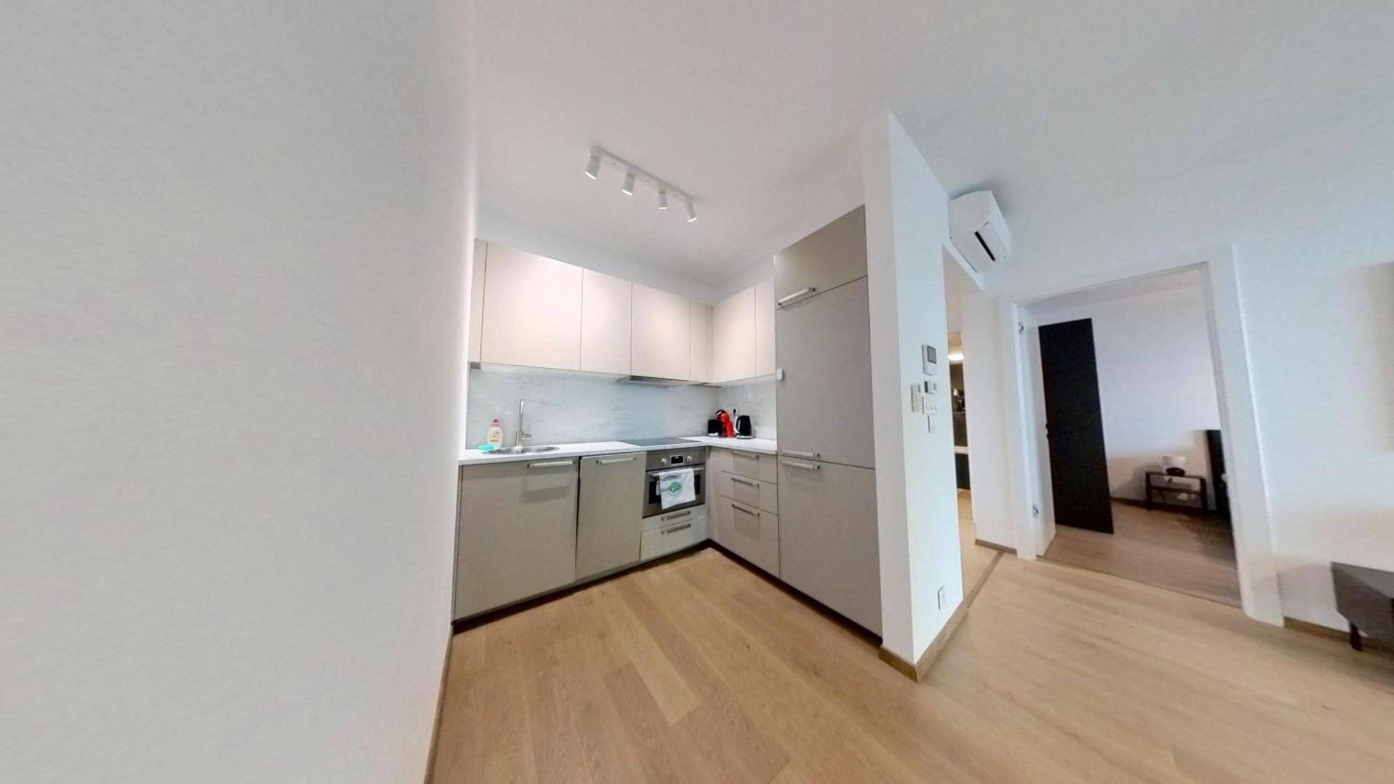 Appartement The First Skyscraper In Slovakia à Bratislava Extérieur photo